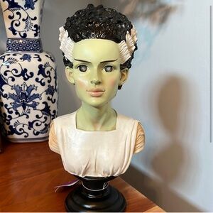 Halloween Light Up Bride of Frankenstein Bust Statue Decor BN! green